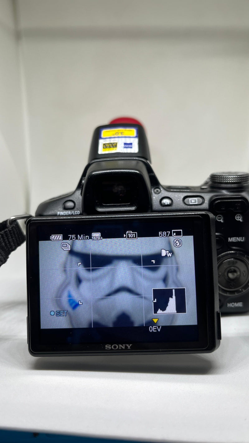 Sony Cyber-shot DSC-H50 Preta (na caixa)
