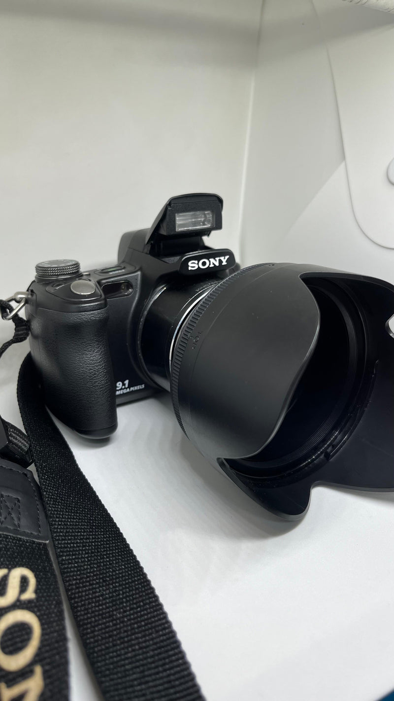 Sony Cyber-shot DSC-H50 Preta (na caixa)