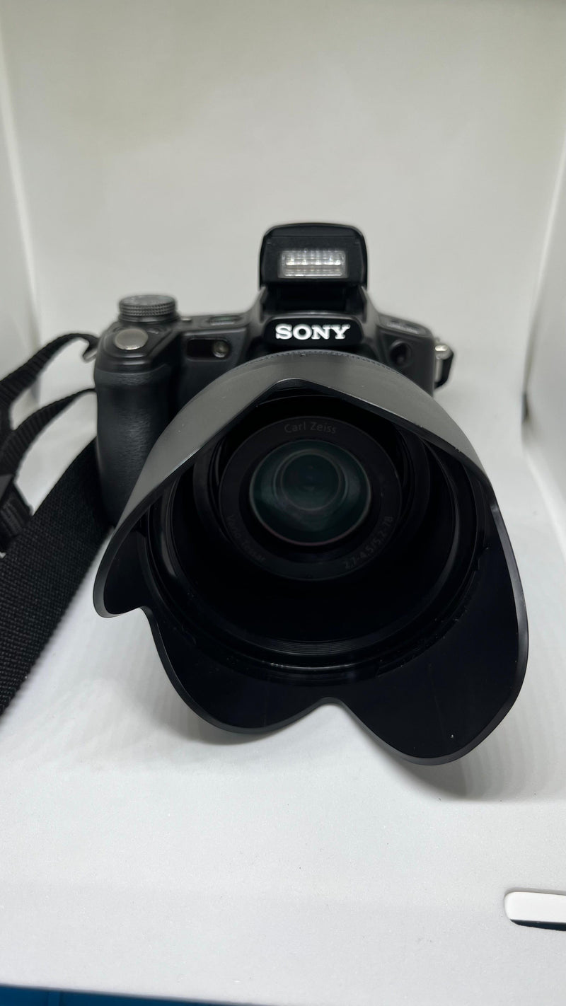 Sony Cyber-shot DSC-H50 Preta (na caixa)